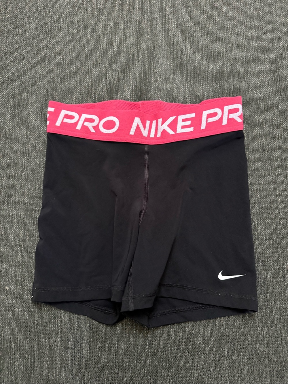 Women’s Nike Pro Black Compression Shorts with Pink Waistband size Medium - Picture 7 of 9